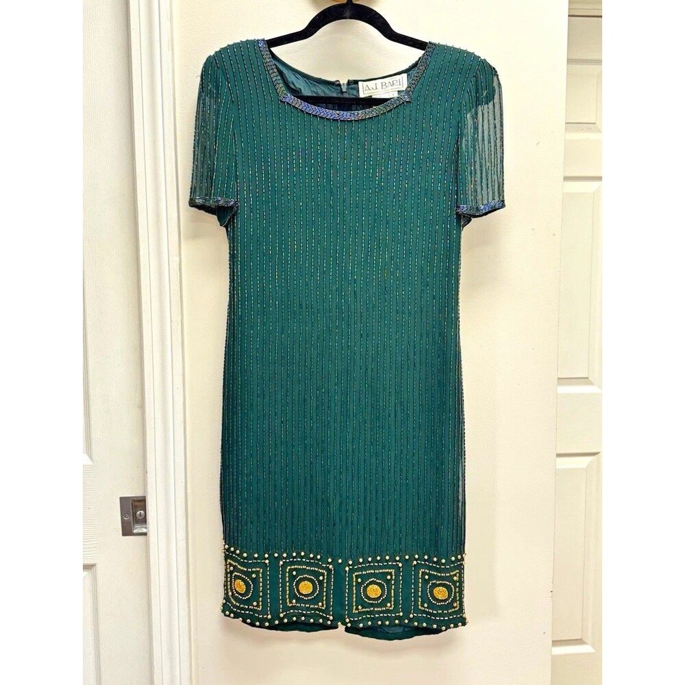 A.J. Bari Vintage Green Beaded Sheath Dress Scoop Neck Short Sleeve Silk Size 6